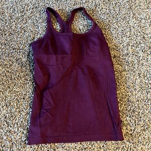 Lululemon workout too with cami bra